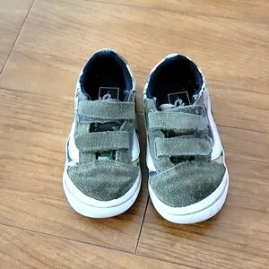 Toddler vans size 8.5